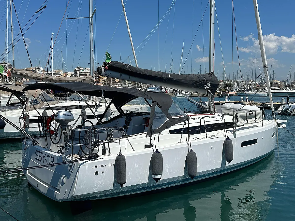 Sun Odyssey 380