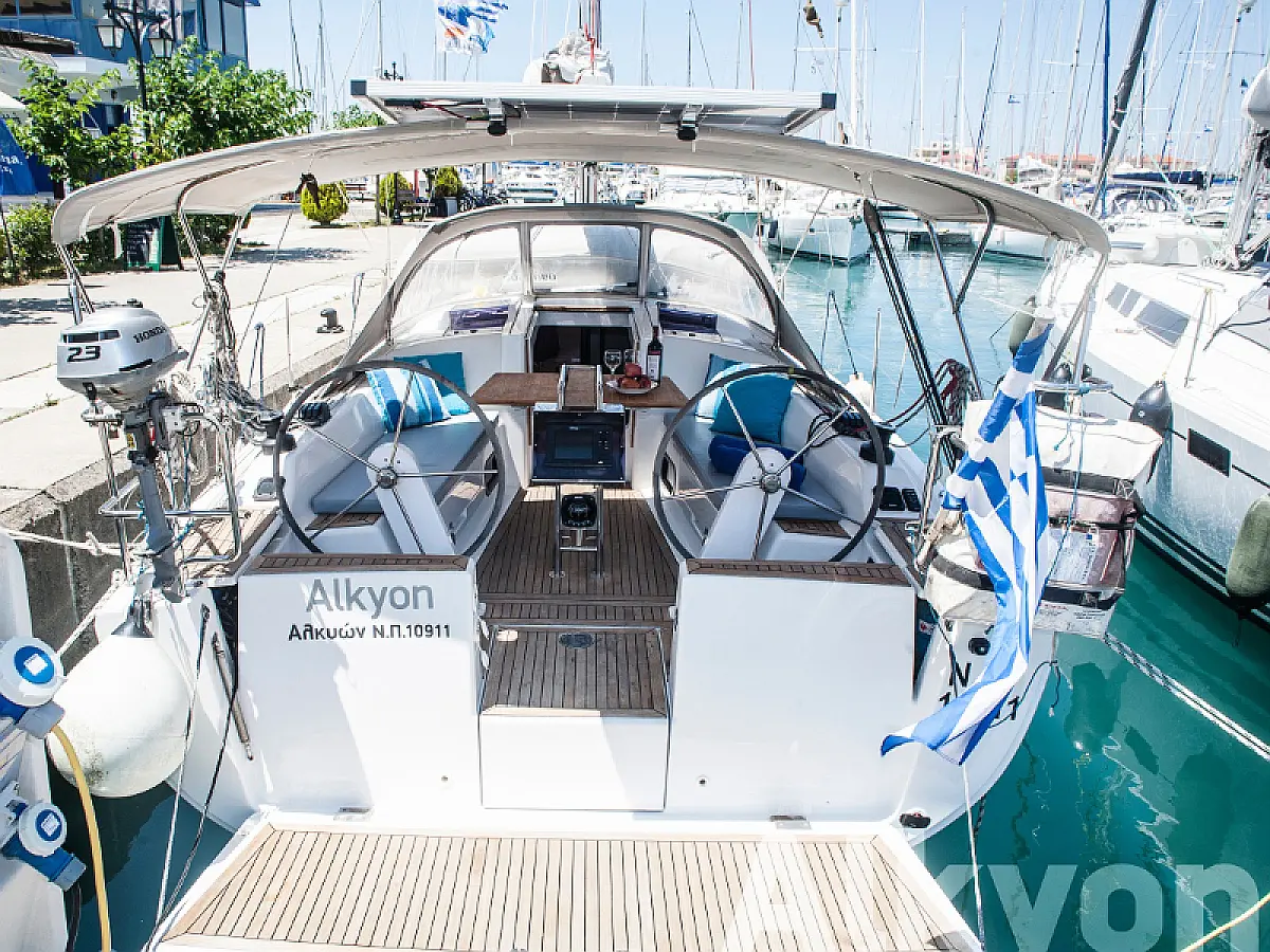 Hanse 345