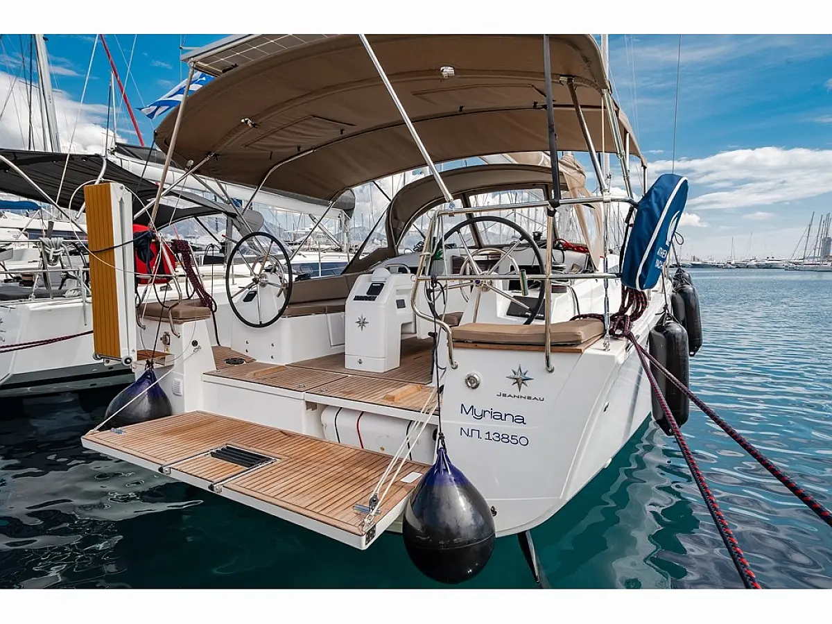 Sun Odyssey 415