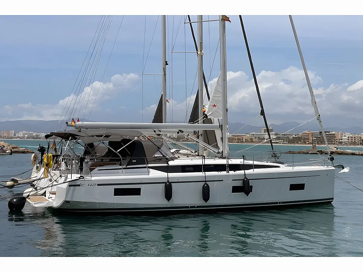 Bavaria C42