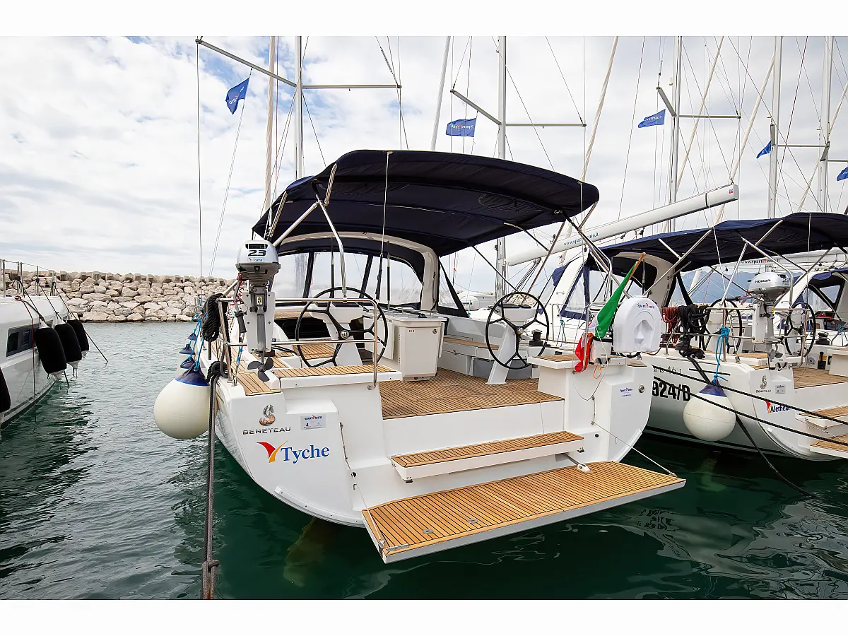 Oceanis 46.1 (bunk cab)