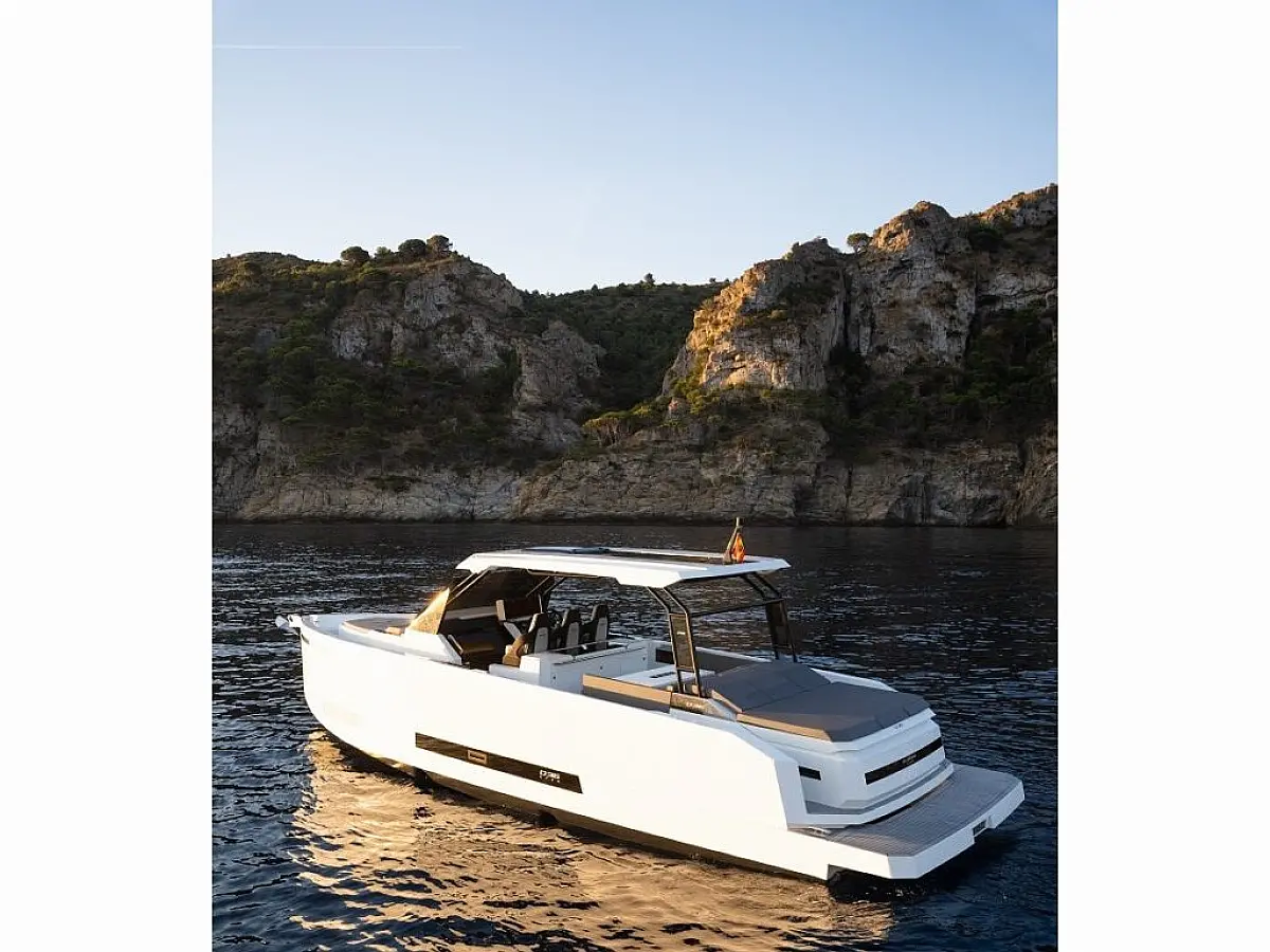 De Antonio 36 Hard Top