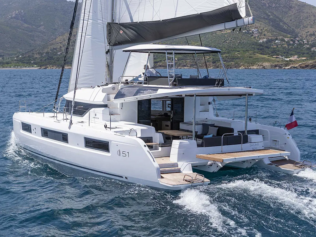 Lagoon 51