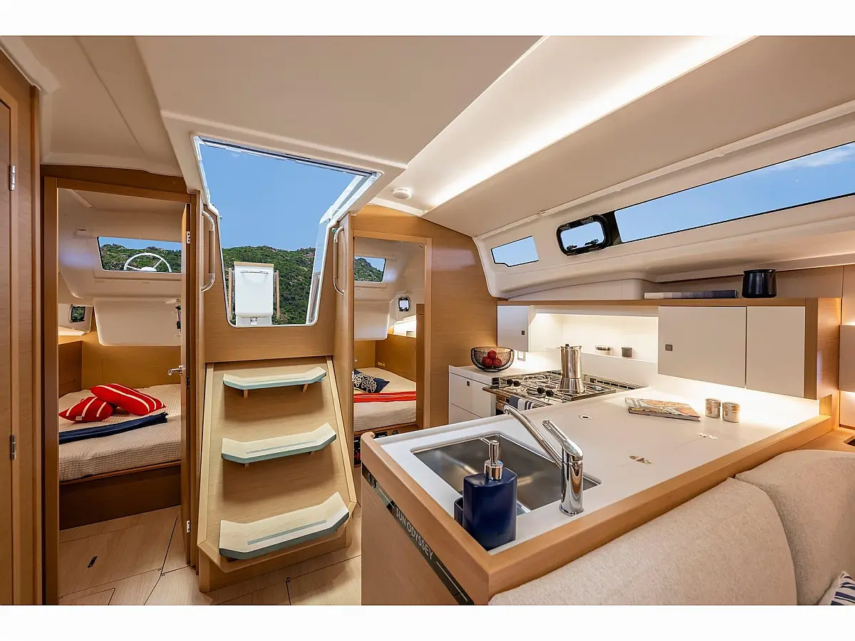 Sun Odyssey 415