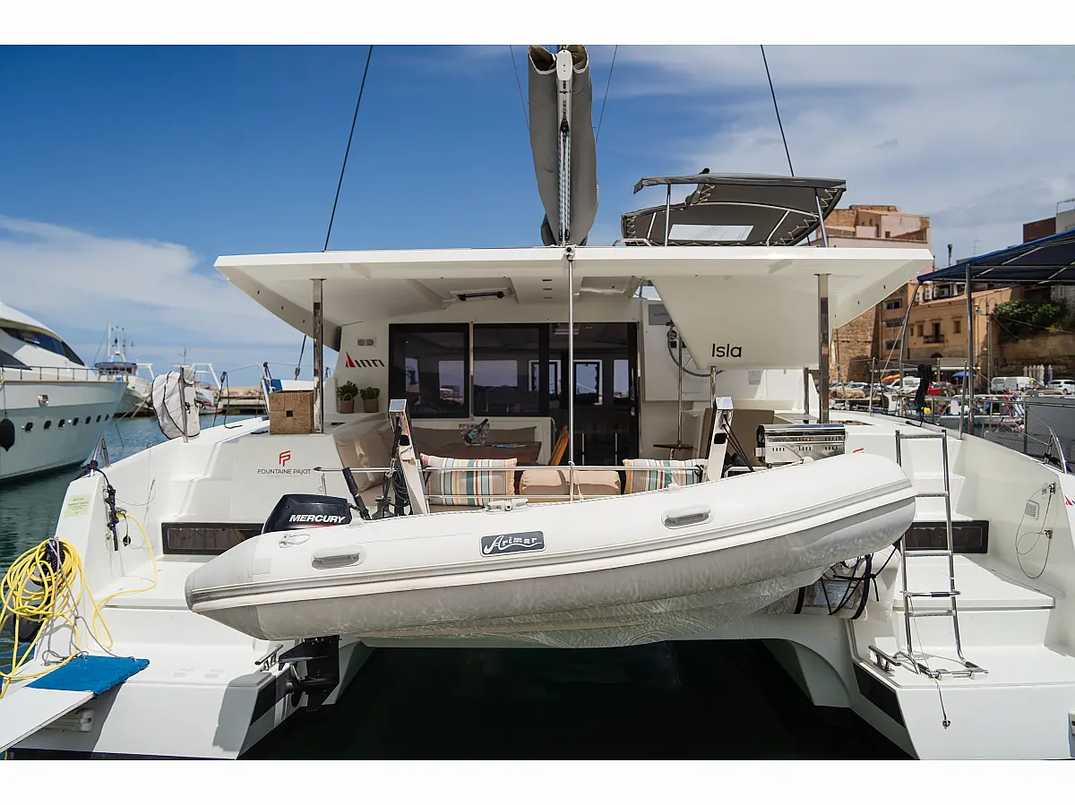 Fountaine Pajot Isla 40  (Wm-Ac in dinette-Gen-Sol.Pan)