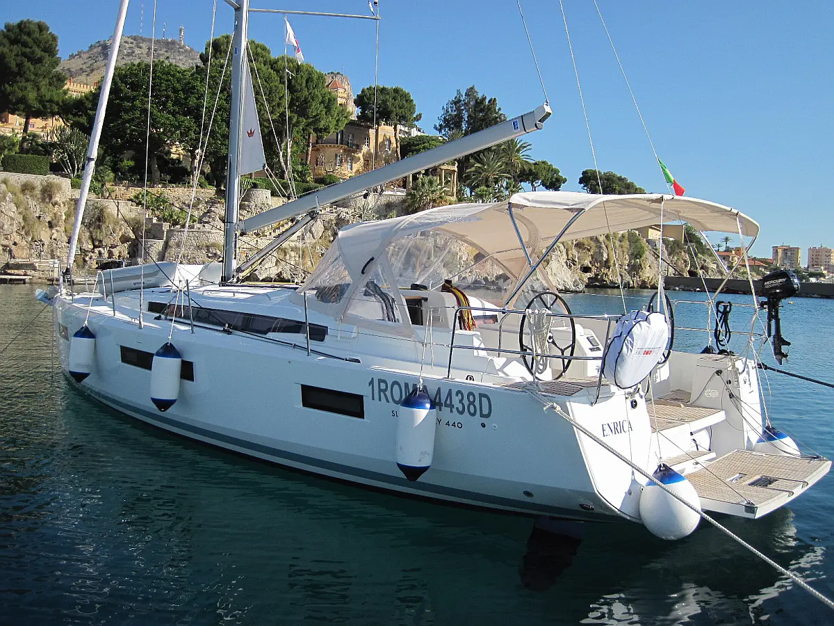 Sun Odyssey 440