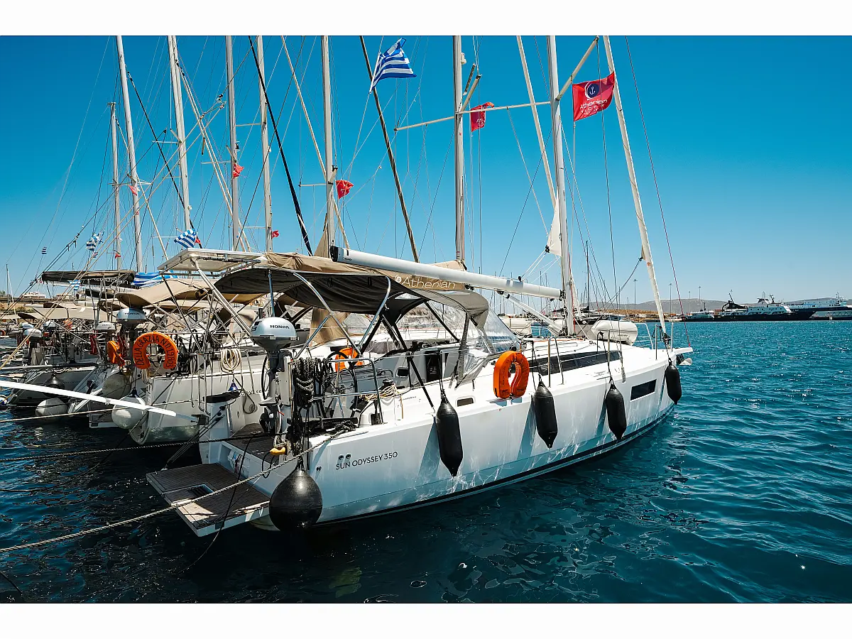 Sun Odyssey 350