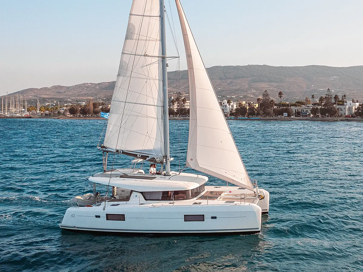 Lagoon 42 A/C & GEN