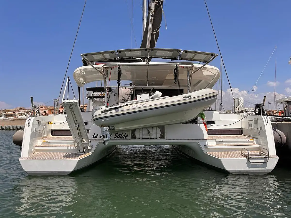 Lagoon 42